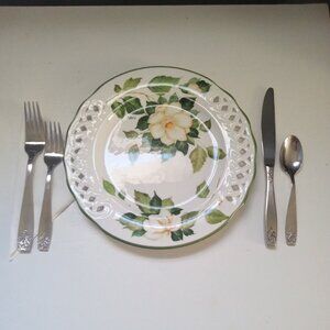 Oneida Florence 18/8 silverware set